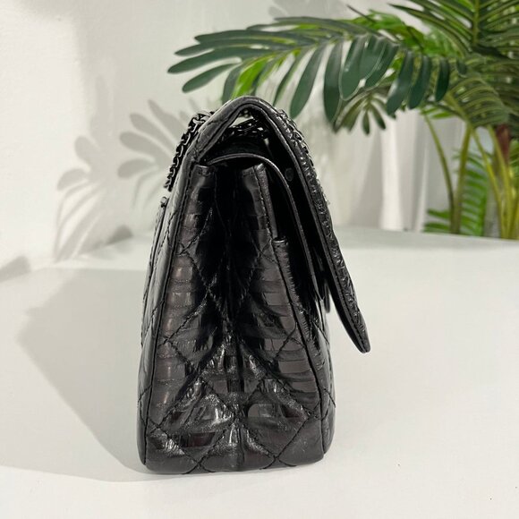 Chanel Black Striped Calfskin 2.55 Reissue 226 Double Flap Bag - Picture 3 of 15